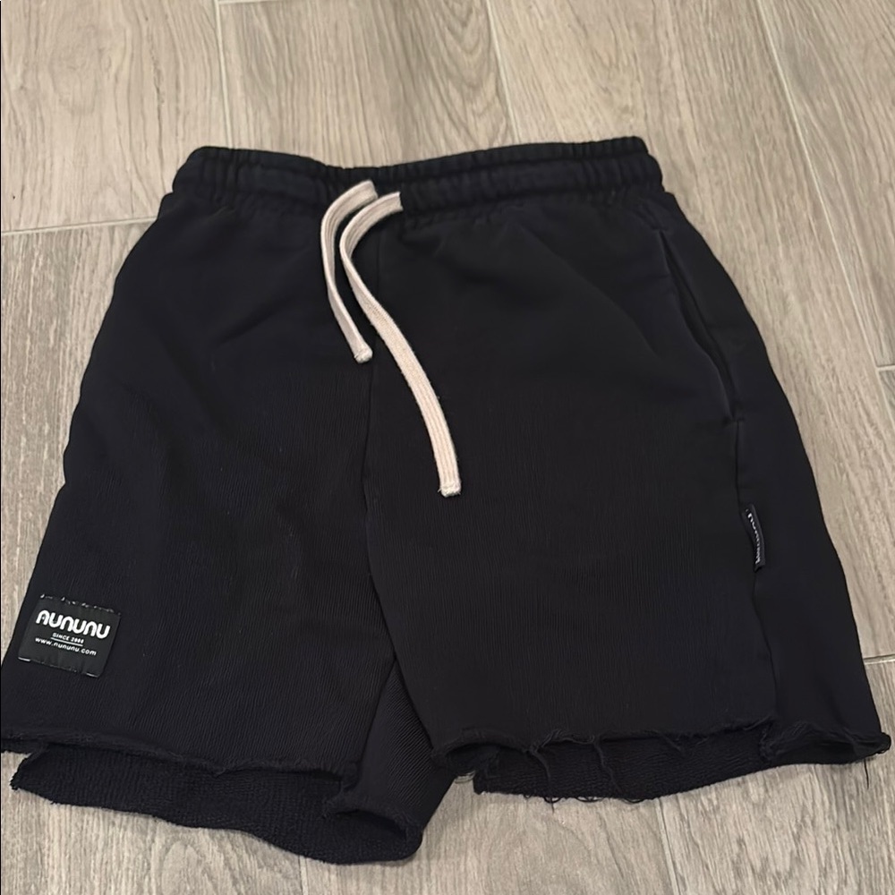 Nununu Black Boys Shorts Size 6-7